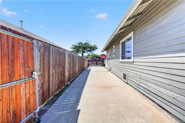 156 E 70th, Los Angeles, CA 90003