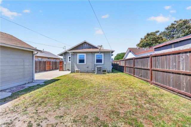 156 E 70th, Los Angeles, CA 90003