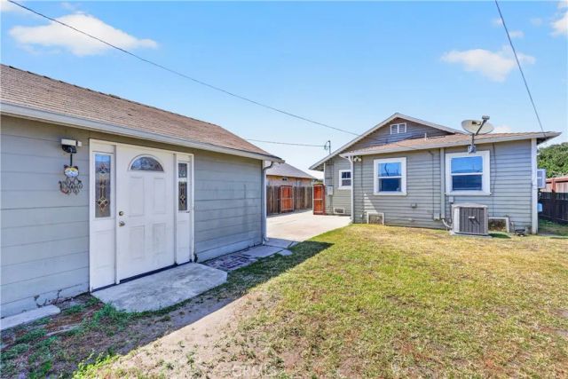 156 E 70th, Los Angeles, CA 90003