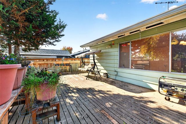 10230 126th Avenue SE, Renton, WA 98056