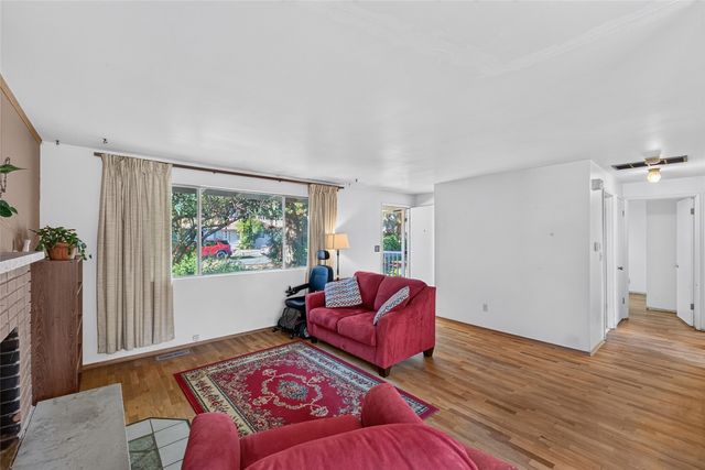 10230 126th Avenue SE, Renton, WA 98056