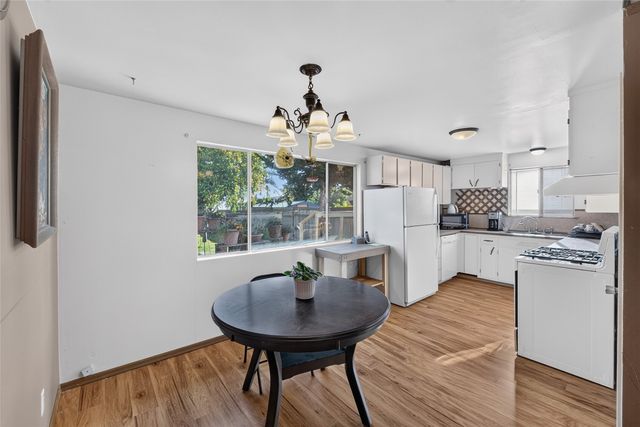 10230 126th Avenue SE, Renton, WA 98056