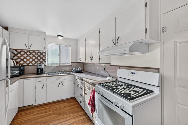 10230 126th Avenue SE, Renton, WA 98056