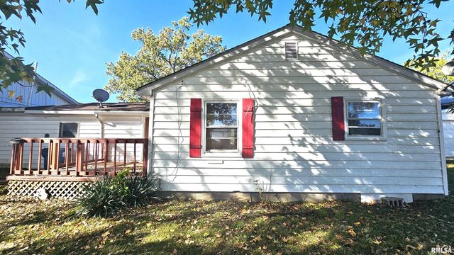 200 W 12TH Street, Johnston City, IL 62951