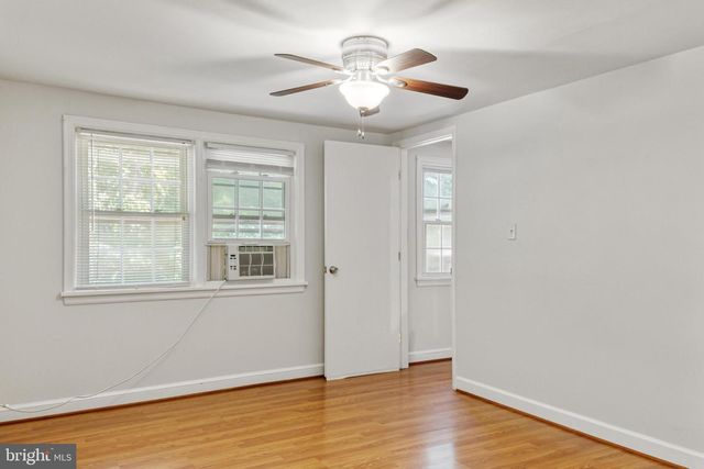 6909 STANDISH, Hyattsville, MD 20784