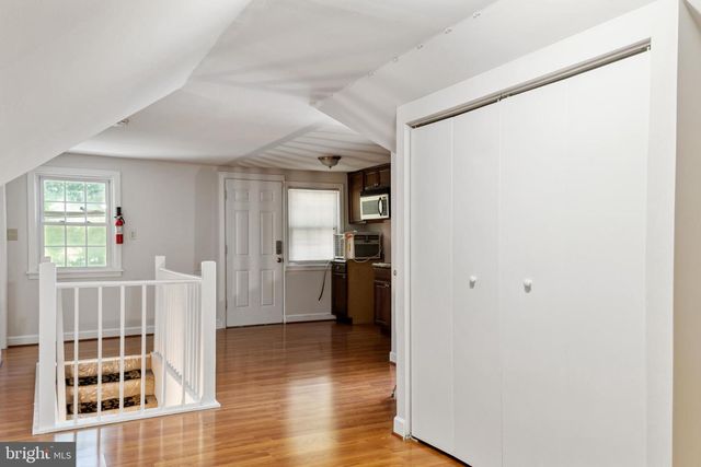 6909 STANDISH, Hyattsville, MD 20784