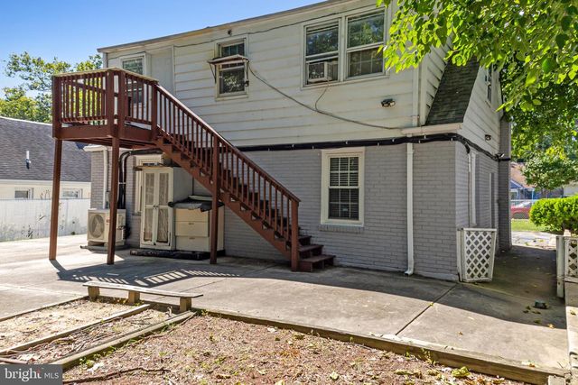 6909 STANDISH, Hyattsville, MD 20784