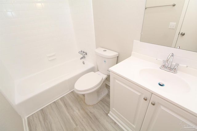 10151 Guidy Ln B-2, Pensacola, FL 32514