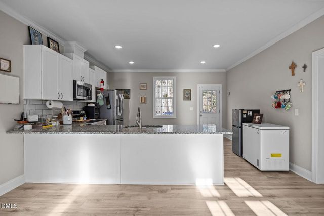 260 Dauphine Street, Fuquay Varina, NC 27526