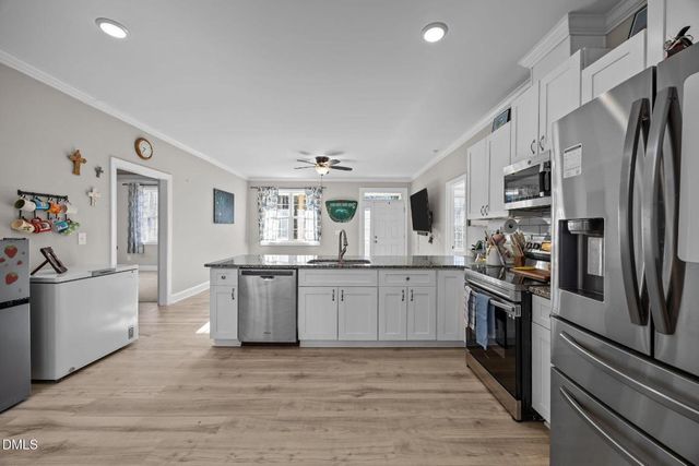 260 Dauphine Street, Fuquay Varina, NC 27526