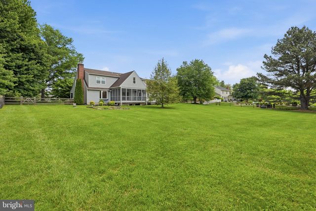 1203 DELPA DR, Newark, DE 19711