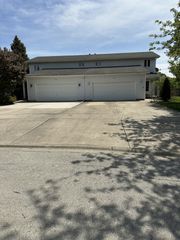 1326 Post Oak Court 1, Crest Hill, IL 60403