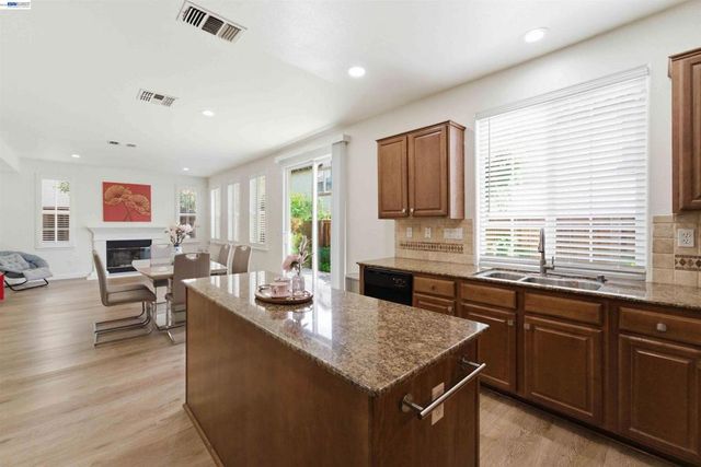 7129 Cerro Crest Dr, San Jose, CA 95138