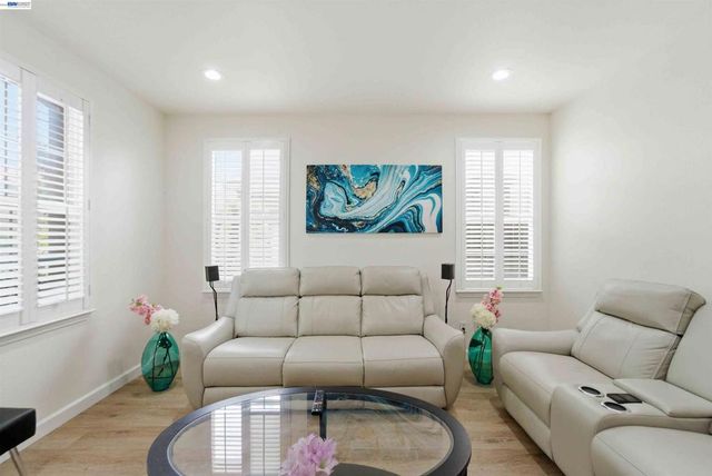 7129 Cerro Crest Dr, San Jose, CA 95138