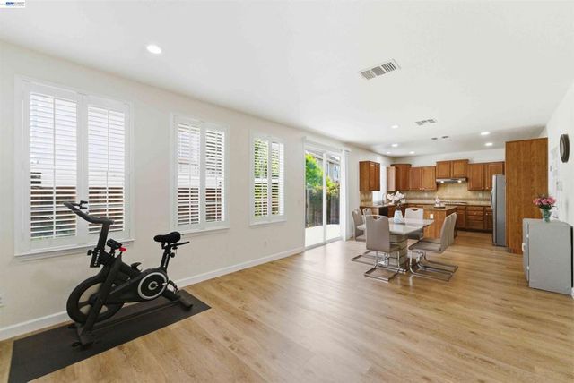 7129 Cerro Crest Dr, San Jose, CA 95138