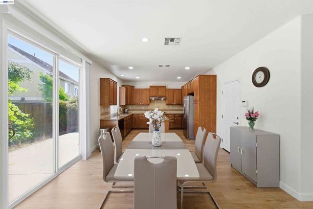 7129 Cerro Crest Dr, San Jose, CA 95138