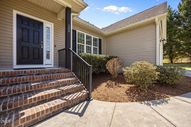200 Bluegrass Drive, Oxford, NC 27565