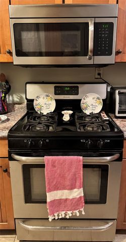 2914 Connecticut Avenue, Medford, NY 11763