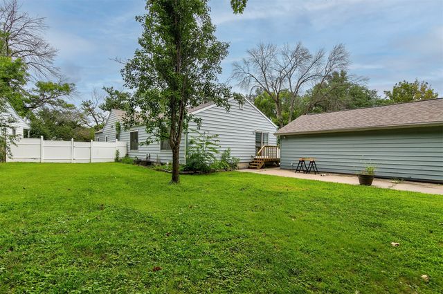 6120 College Avenue, Des Moines, IA 50322