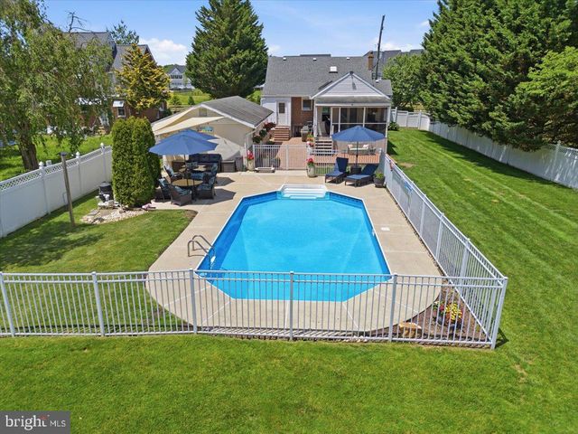 3025 PINE RD, Huntingdon Valley, PA 19006