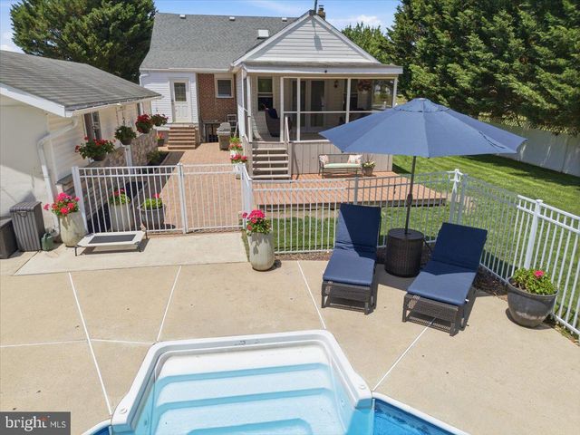 3025 PINE RD, Huntingdon Valley, PA 19006