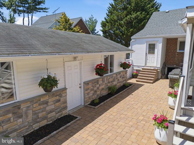 3025 PINE RD, Huntingdon Valley, PA 19006