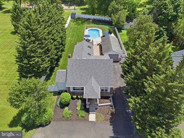 3025 PINE RD, Huntingdon Valley, PA 19006