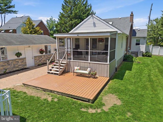 3025 PINE RD, Huntingdon Valley, PA 19006