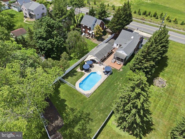 3025 PINE RD, Huntingdon Valley, PA 19006