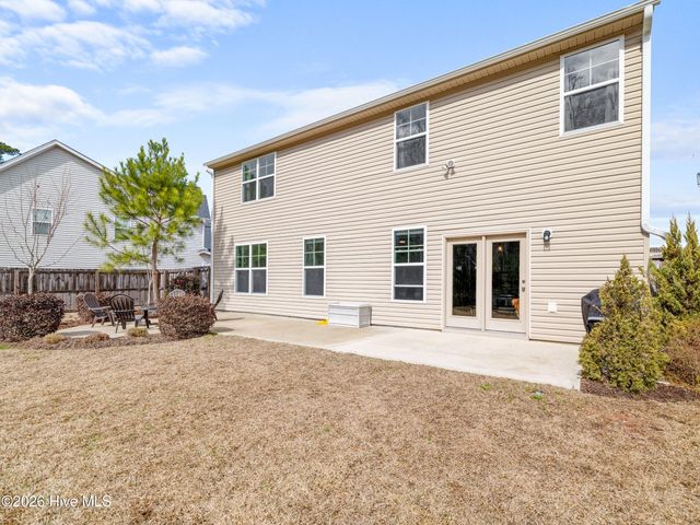 203 Stackleather Place, Sneads Ferry, NC 28460