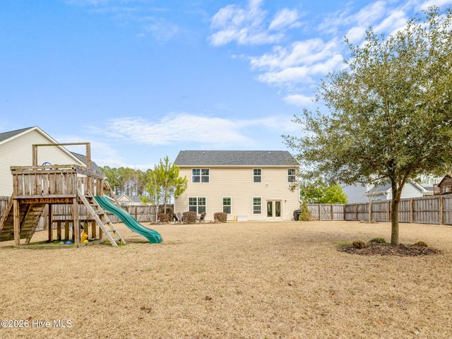 203 Stackleather Place, Sneads Ferry, NC 28460