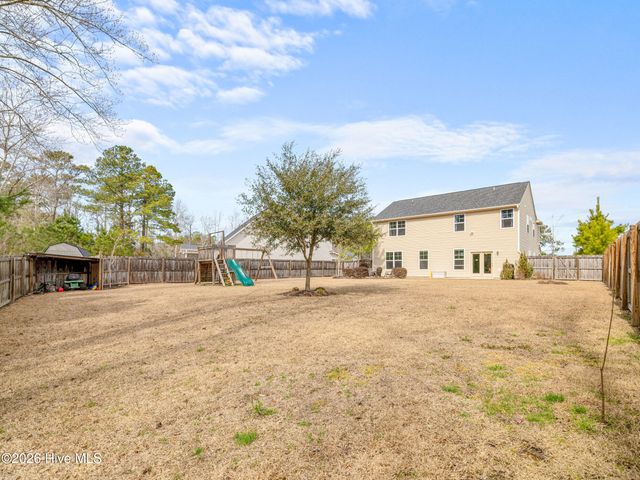 203 Stackleather Place, Sneads Ferry, NC 28460