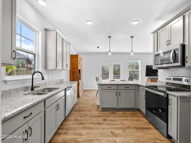 203 Stackleather Place, Sneads Ferry, NC 28460