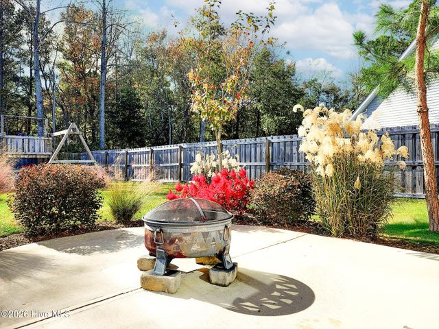 203 Stackleather Place, Sneads Ferry, NC 28460