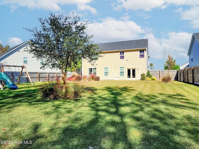 203 Stackleather Place, Sneads Ferry, NC 28460