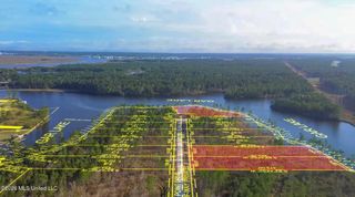 13070 Enciente Point Drive, Kiln, MS 39556