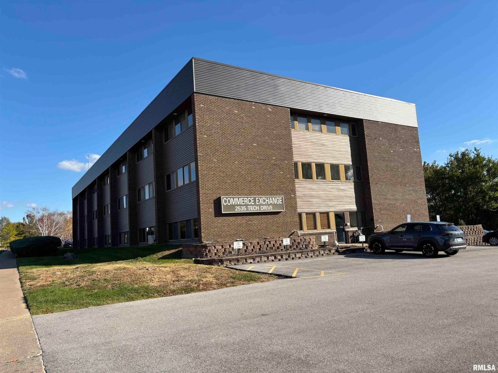 2535 TECH Drive, Bettendorf, IA 52722