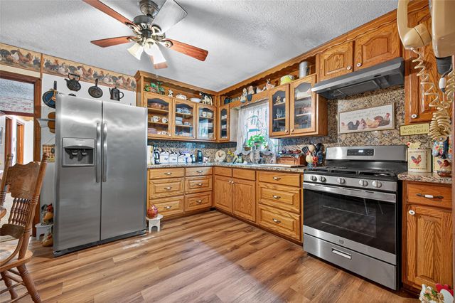 7810 Church Street, Needville, TX 77461