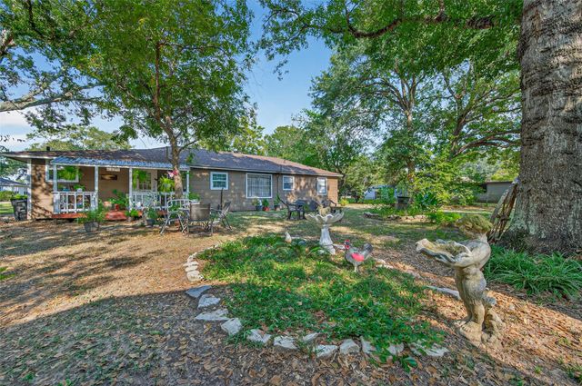 7810 Church Street, Needville, TX 77461