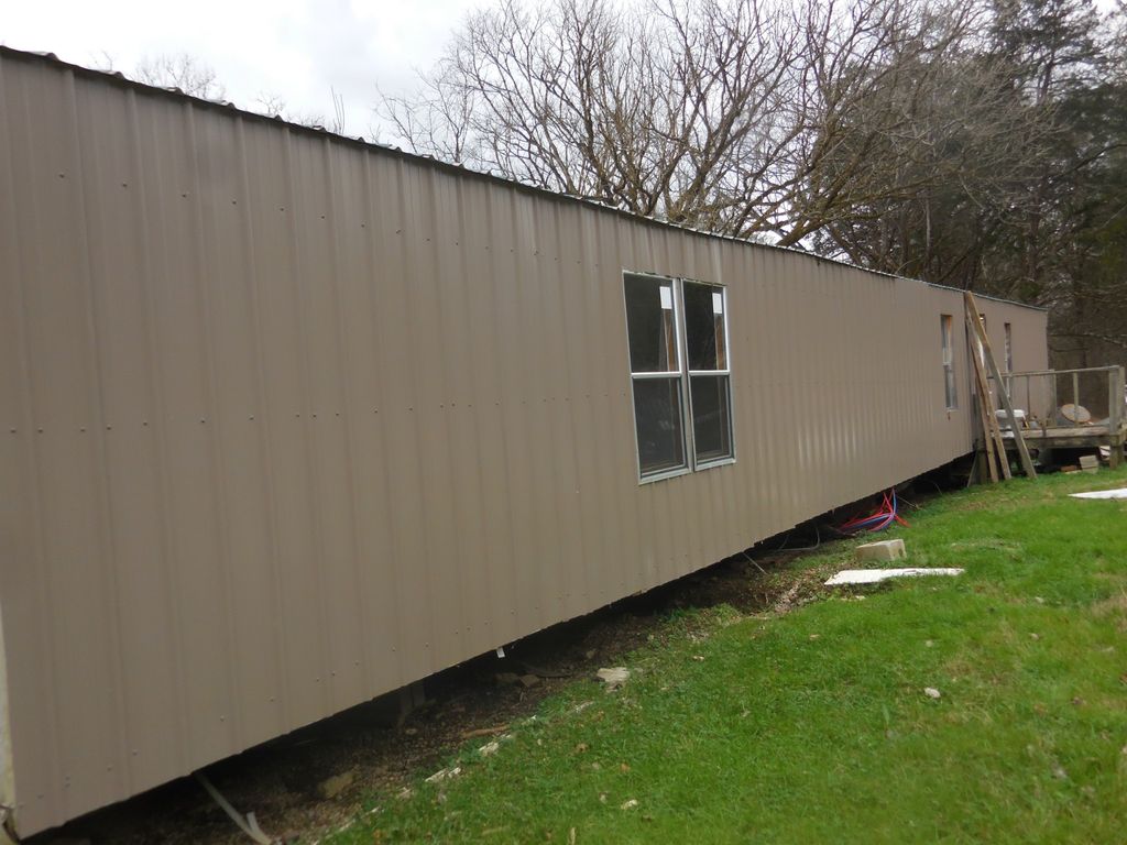 1377 Granville Hwy, Gainesboro, TN 38562