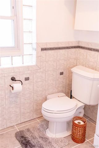 6 Cardigan Drive, Ferguson, MO 63135