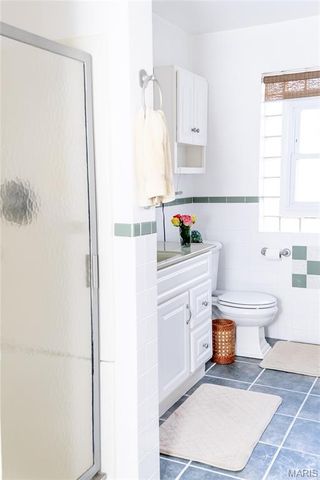 6 Cardigan Drive, Ferguson, MO 63135