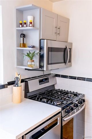 6 Cardigan Drive, Ferguson, MO 63135