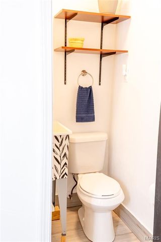 6 Cardigan Drive, Ferguson, MO 63135