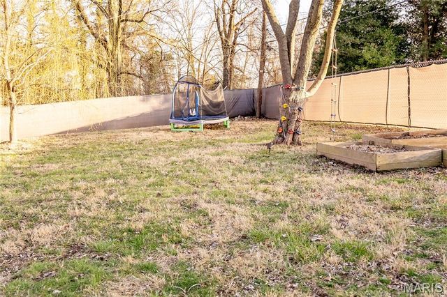 6 Cardigan Drive, Ferguson, MO 63135