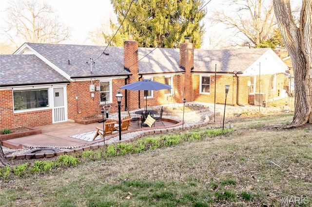 6 Cardigan Drive, Ferguson, MO 63135