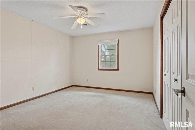 3116 KENSINGTON Drive, Springfield, IL 62702