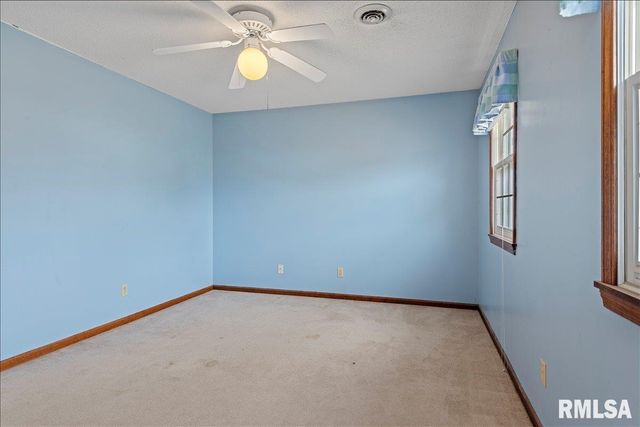 3116 KENSINGTON Drive, Springfield, IL 62702