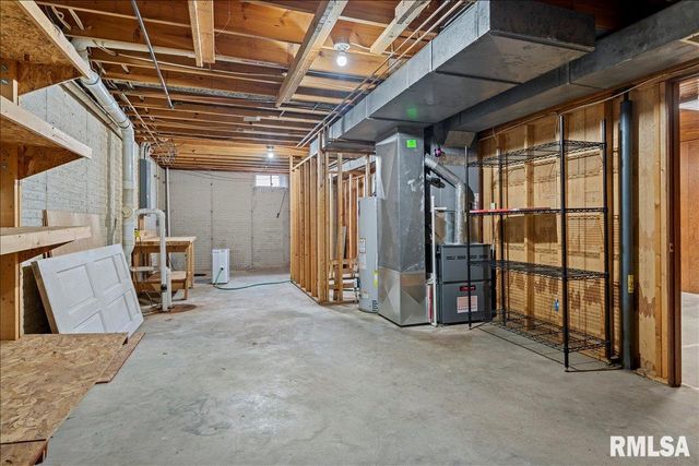 3116 KENSINGTON Drive, Springfield, IL 62702