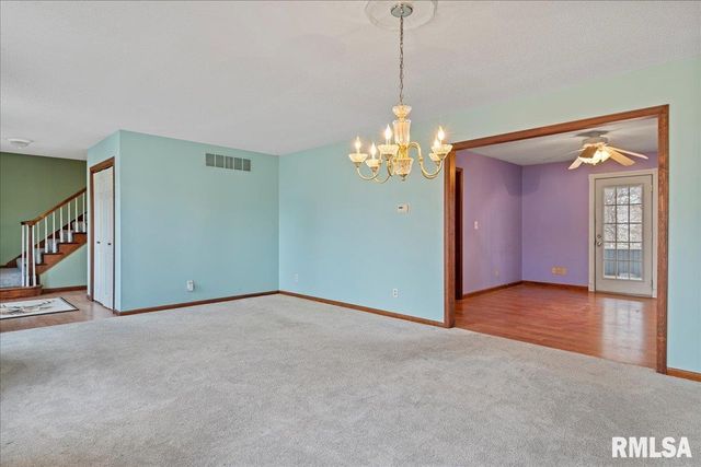 3116 KENSINGTON Drive, Springfield, IL 62702